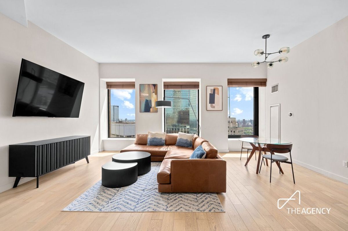 Photo for 75 Wall Street - 75 Wall Street Condominium in Financial District, Manhattan