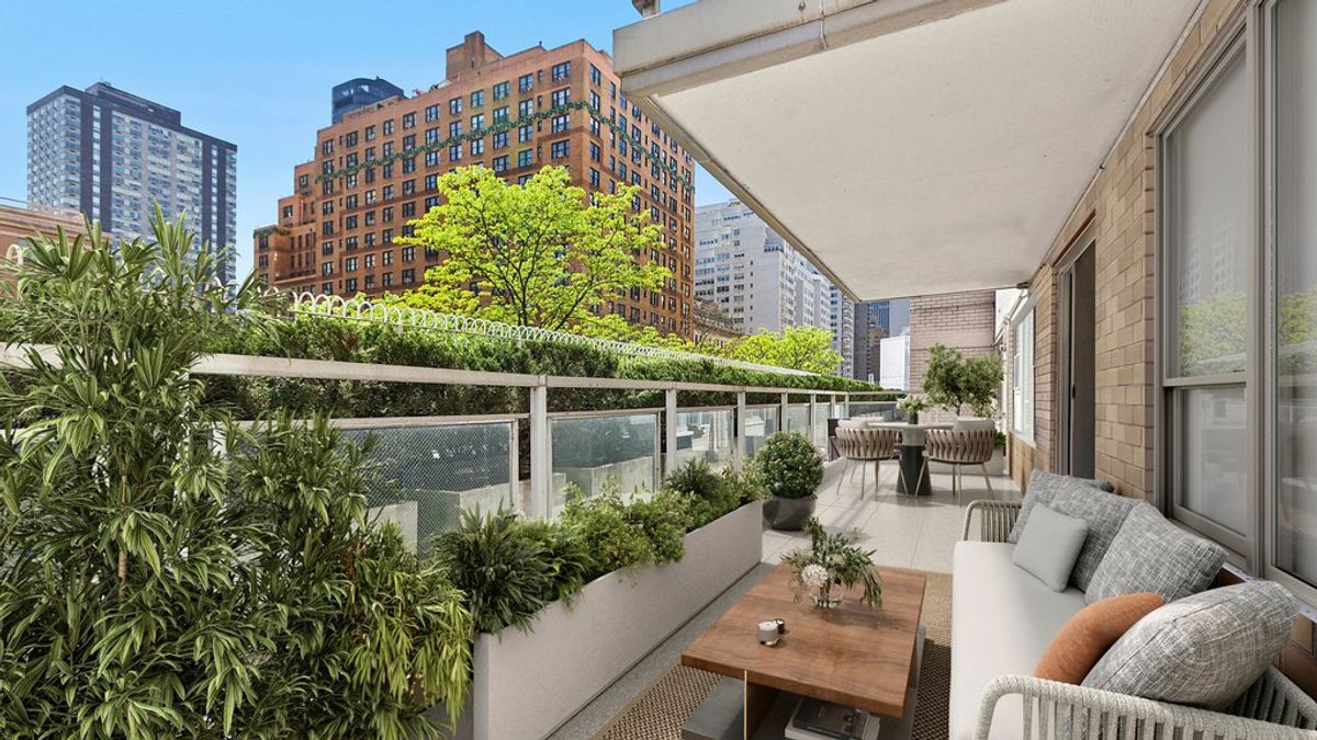 Photo for Imperial House - 150 East 69th Street Cooperative in Lenox Hill, Manhattan