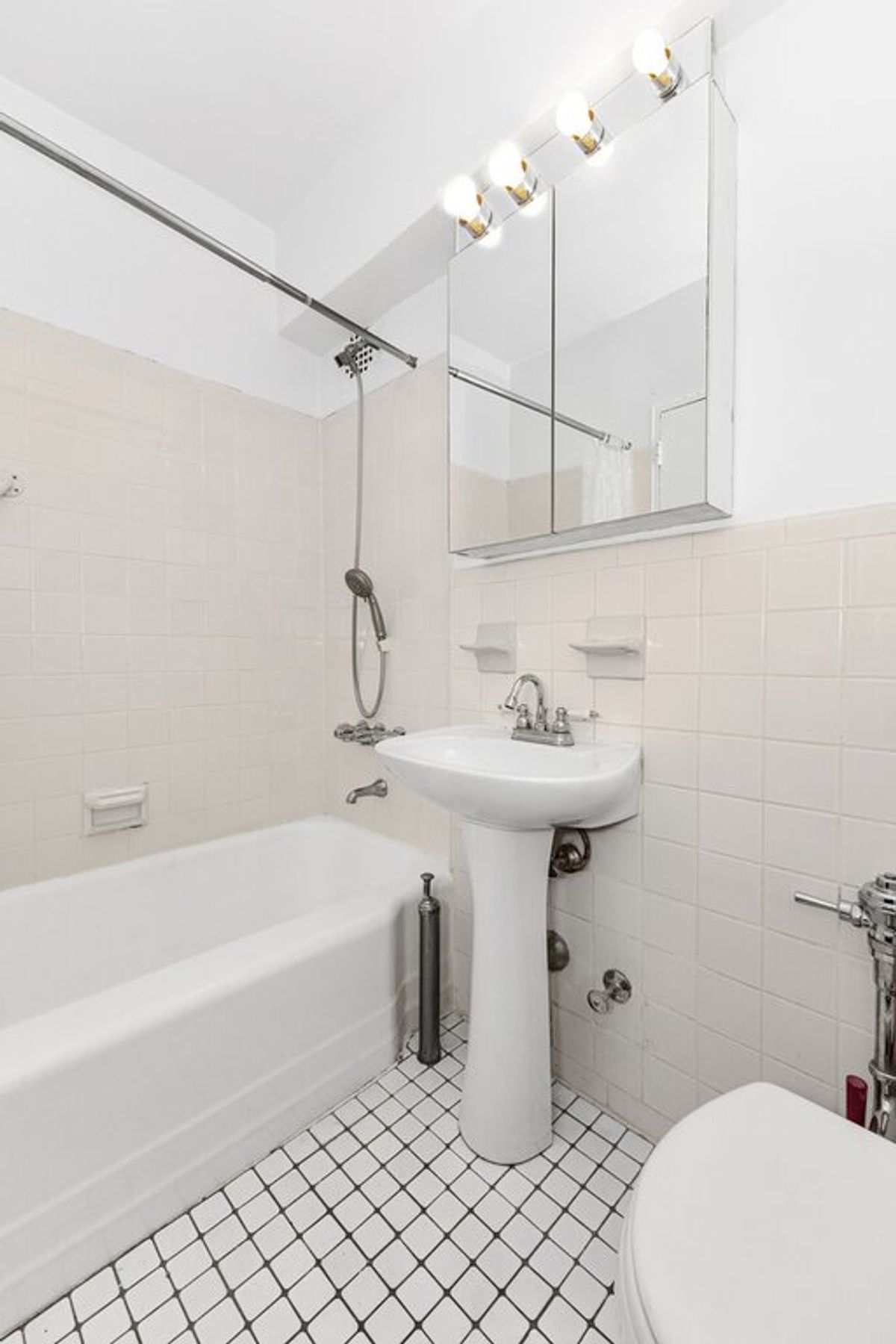 Photo for 100-25 QUEENS BOULEVARD - 100-25 Queens Boulevard Condominium in Forest Hills, Queens