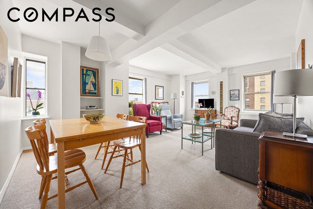 Photo for St. George Tower - 111 Hicks Street Cooperative in Brooklyn Heights, Brooklyn