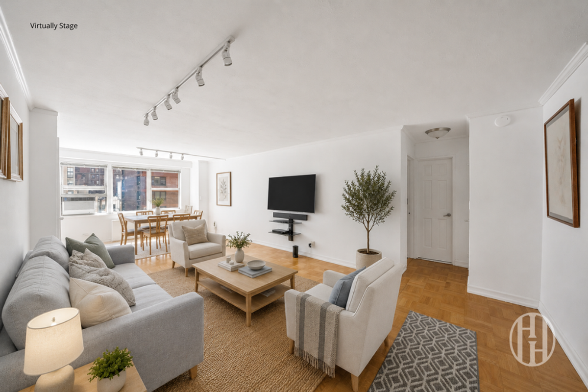 Photo for The Warren House Condominium - 155 East 34th Street      (Old #C840247) Condominium in Murray Hill, Manhattan
