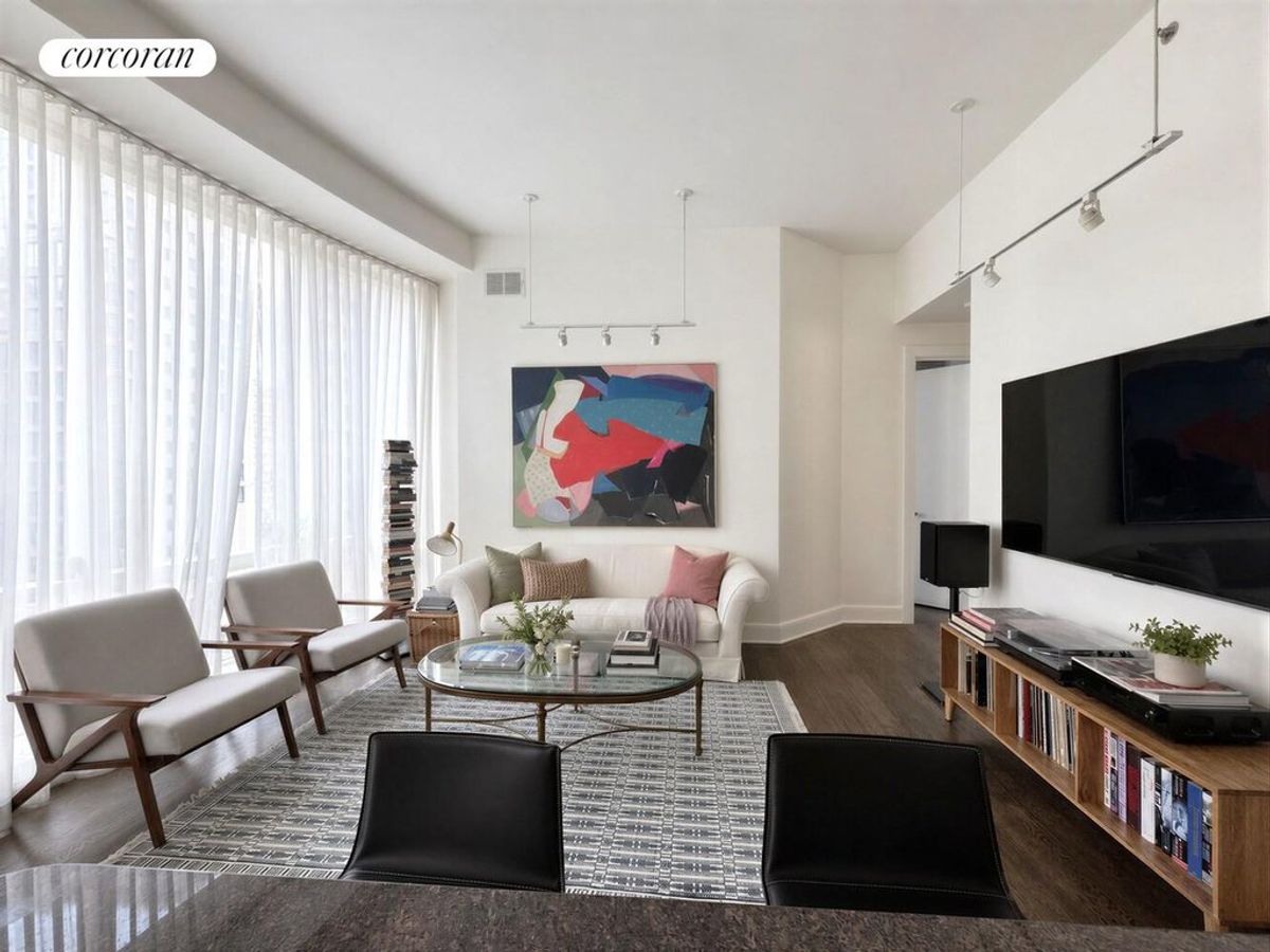 Photo for The Alexander - 250 East 49th Street Condominium in Midtown East, Manhattan