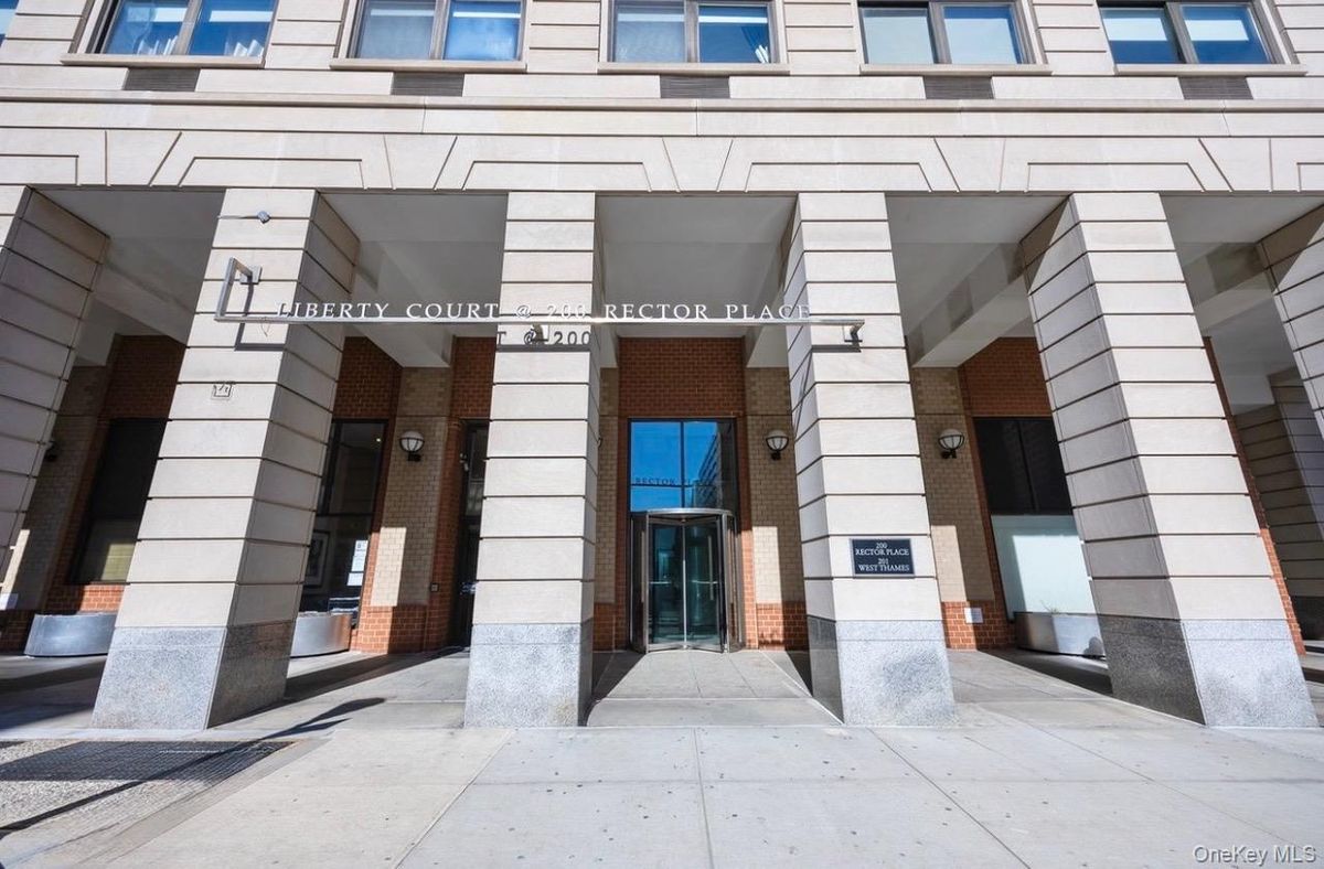 Photo for Liberty Court - 200 Rector Place Condominium in Battery Park City, Manhattan