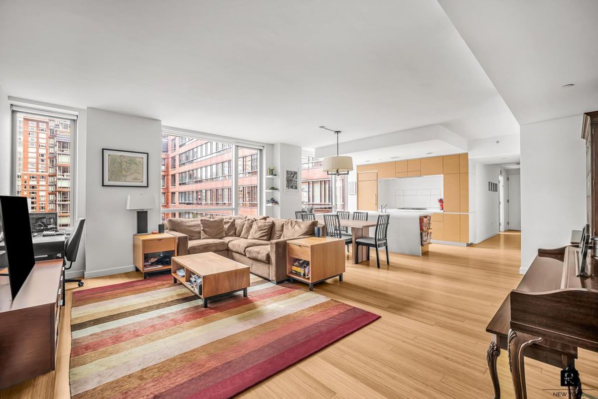 Photo for Riverhouse, One Rockefeller Park - 2 River Terrace Condominium in Battery Park City, Manhattan