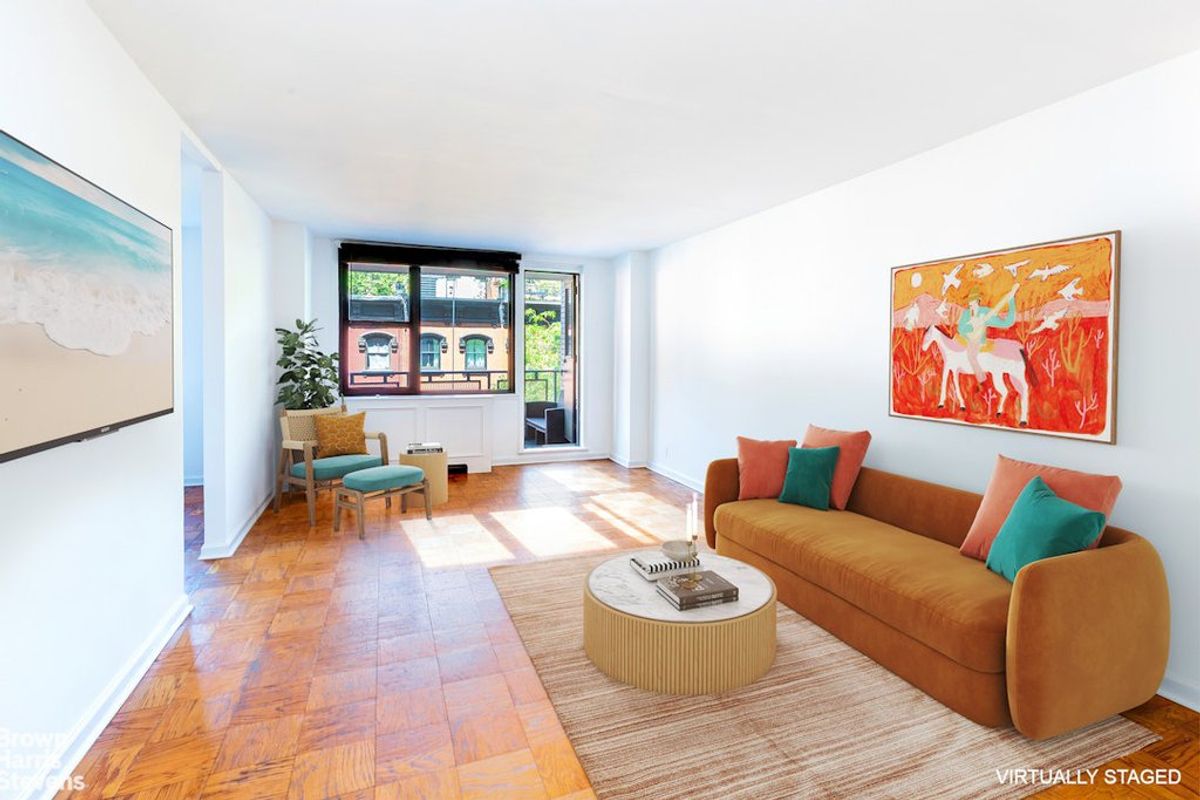 Photo for Gramercy Plaza - 130 East 18th Street Cooperative in Gramercy Park, Manhattan