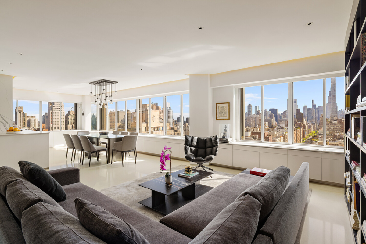 Photo for The Park 900 - 900 Park Avenue Condominium in Upper East Side, Manhattan