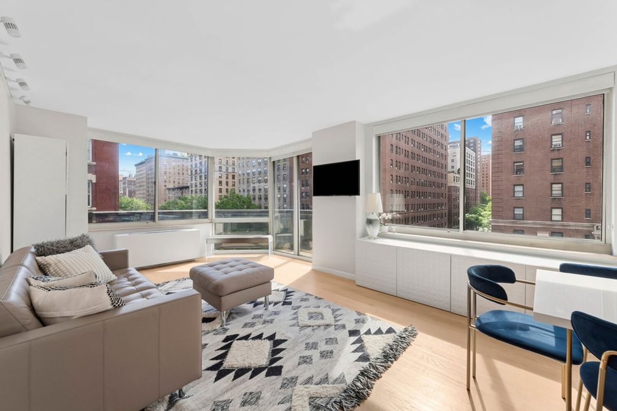 Photo for The New West - 250 West 90th Street Condominium in Upper West Side, Manhattan