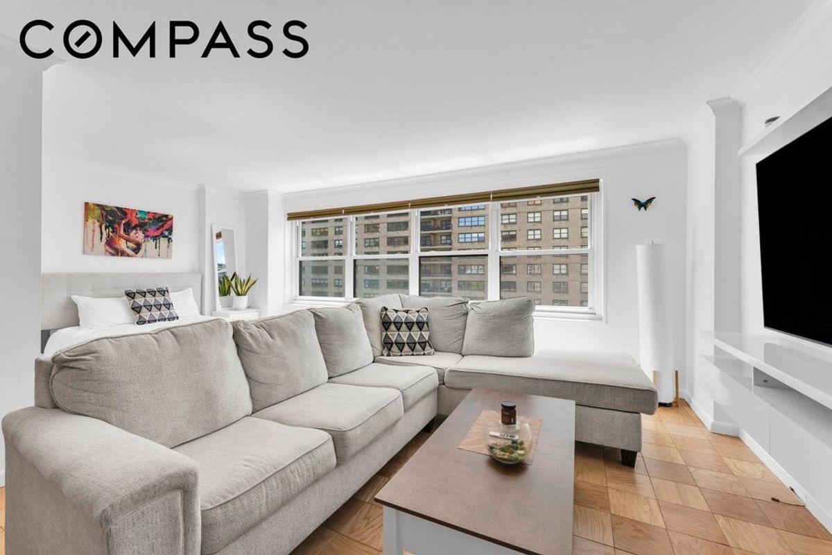 Photo for Lincoln Towers - 150 West End Avenue Condominium in Upper West Side, Manhattan
