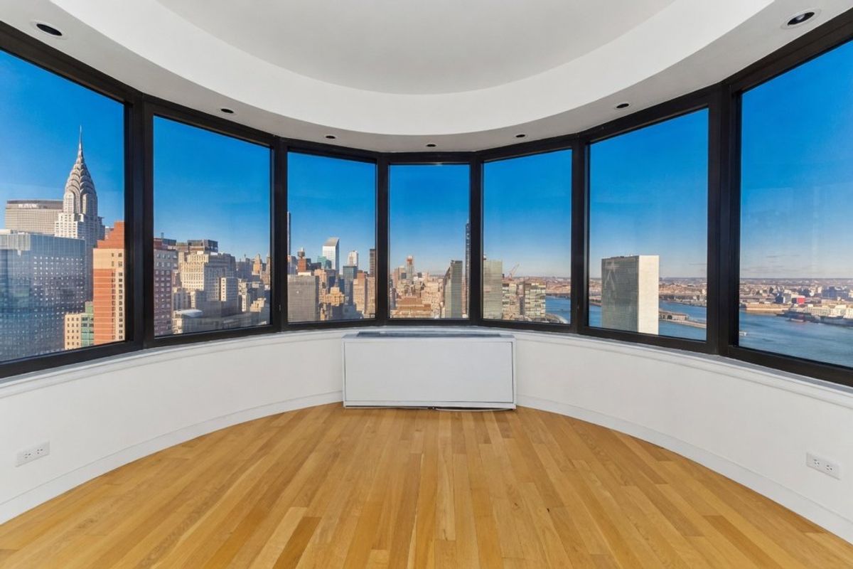 Photo for The Corinthian - 330 East 38th Street Condominium in Murray Hill, Manhattan