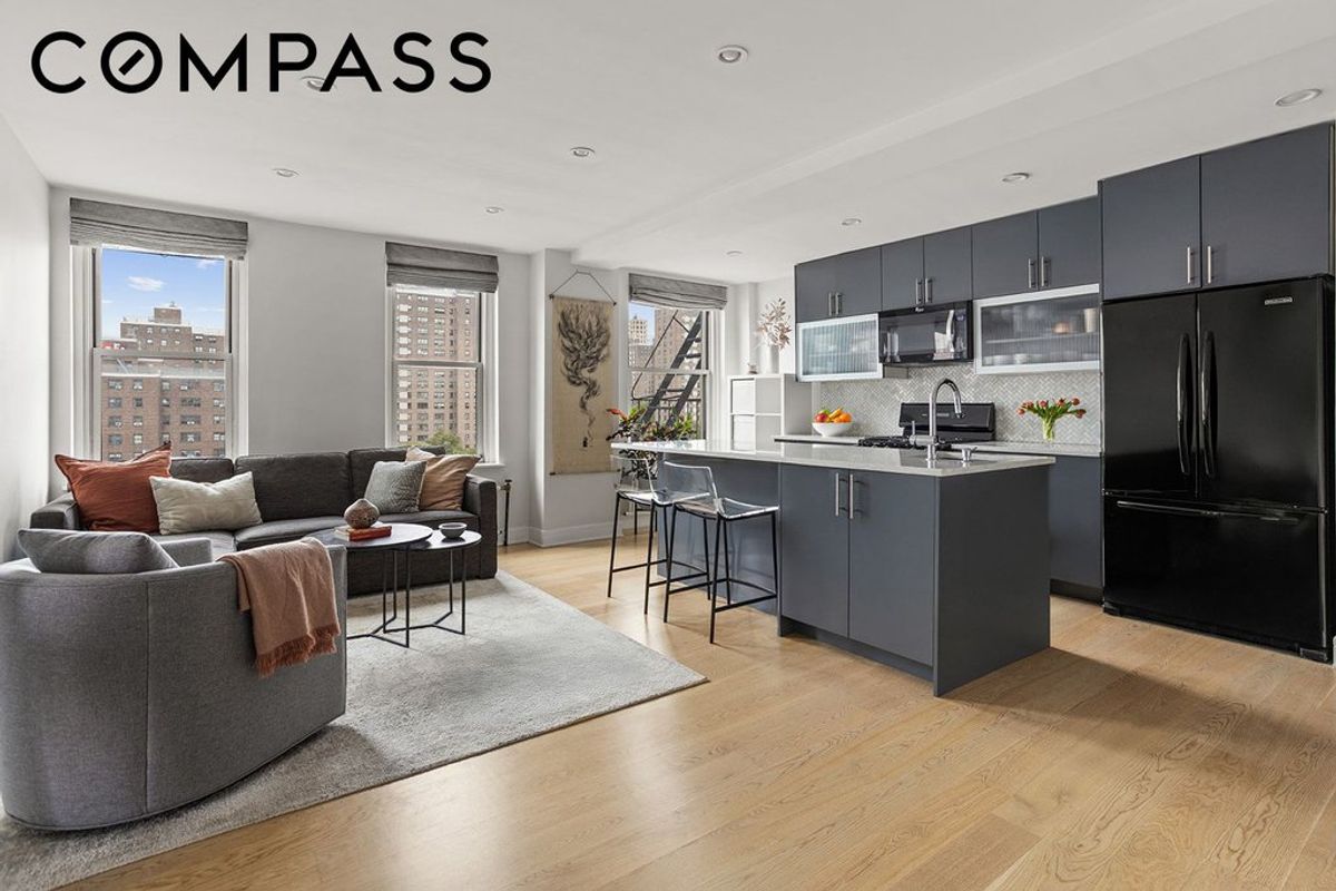 Photo for Edith Apartments - 410 Central Park West Cooperative in Manhattan Valley, Manhattan