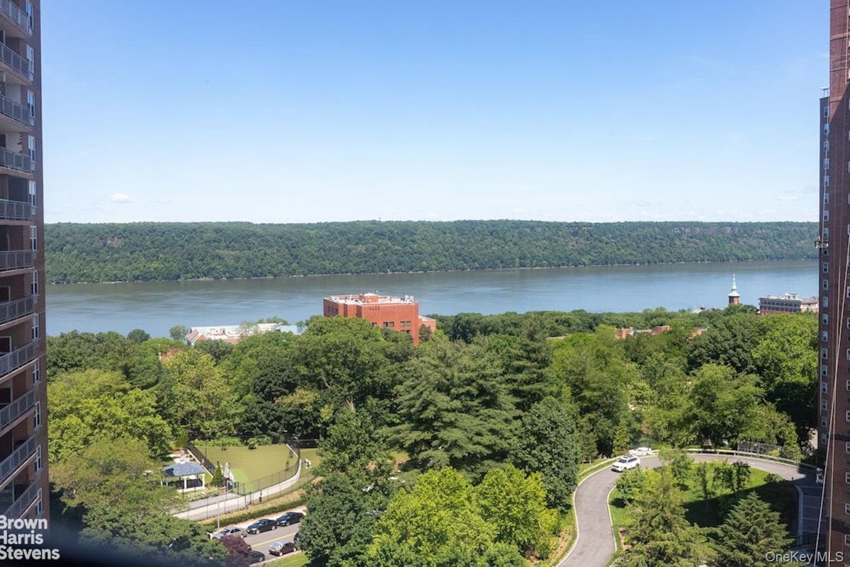 Photo for  Skyview  - 5800 ARLINGTON AVENUE Cooperative in West Bronx, Bronx