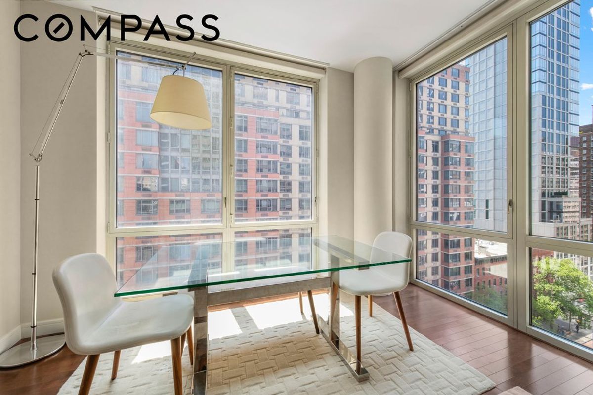 Photo for The Charleston - 225 East 34th Street Condominium in Murray Hill, Manhattan