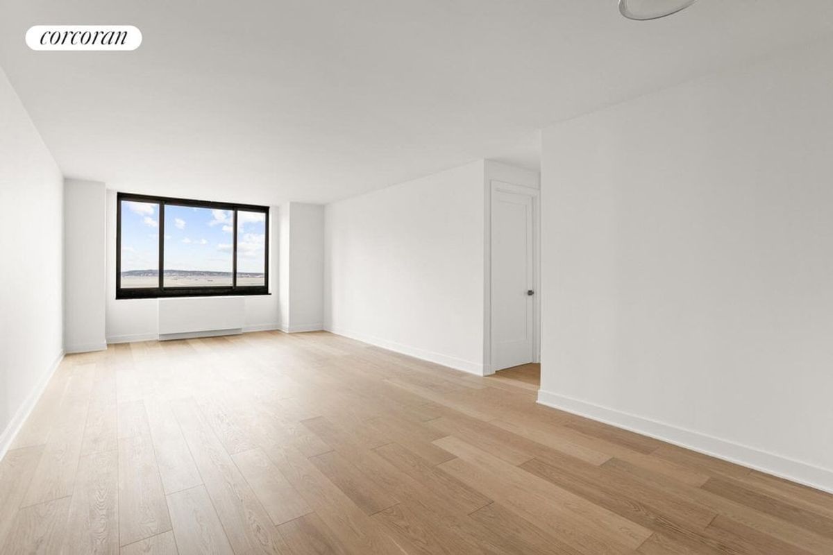 Photo for Liberty Court - 200 Rector Place Condominium in Battery Park City, Manhattan