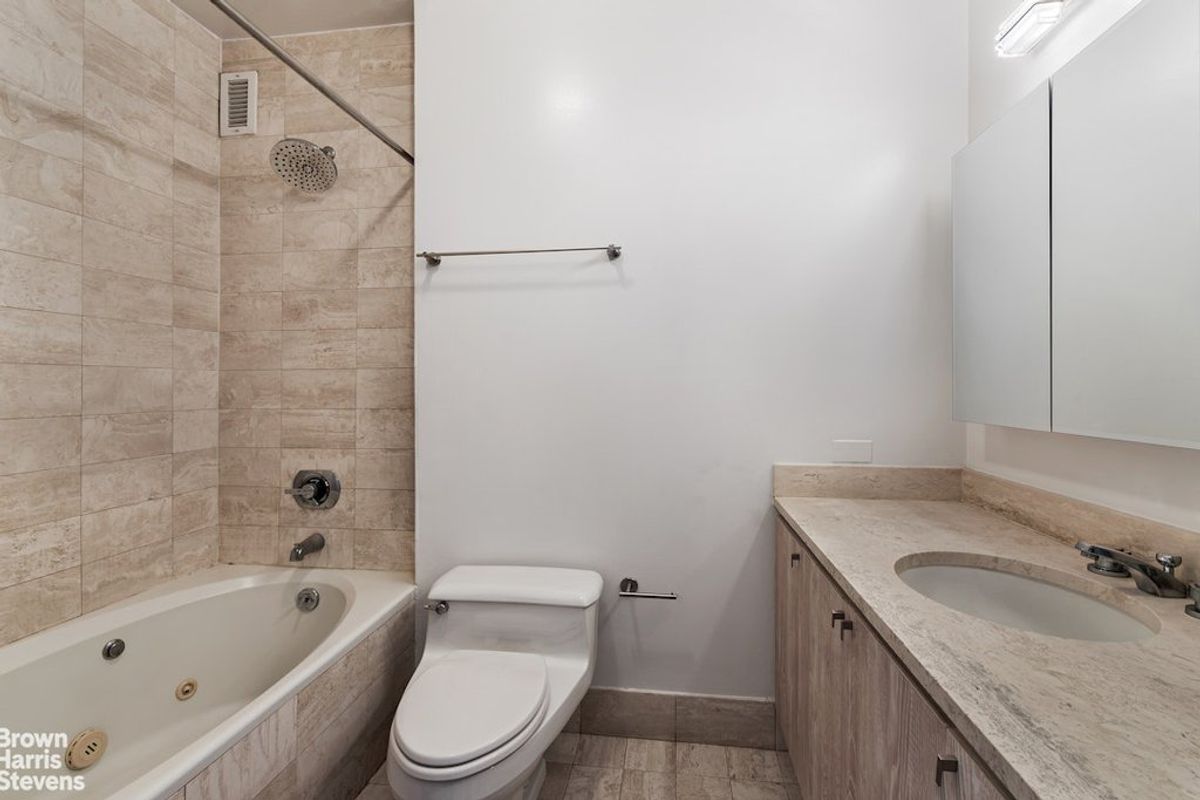Photo for The Savoy - 200 East 61St Street Condominium in Upper East Side, Manhattan