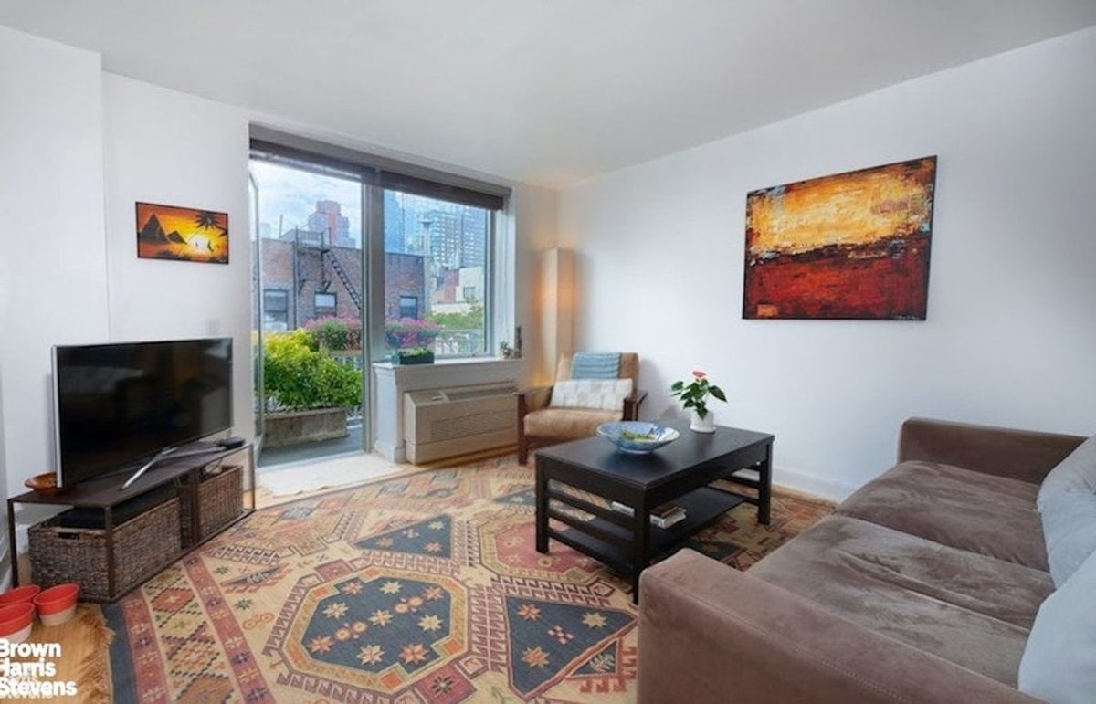 Photo for The 505 - 505 West 47th Street Condominium in Midtown West, Manhattan