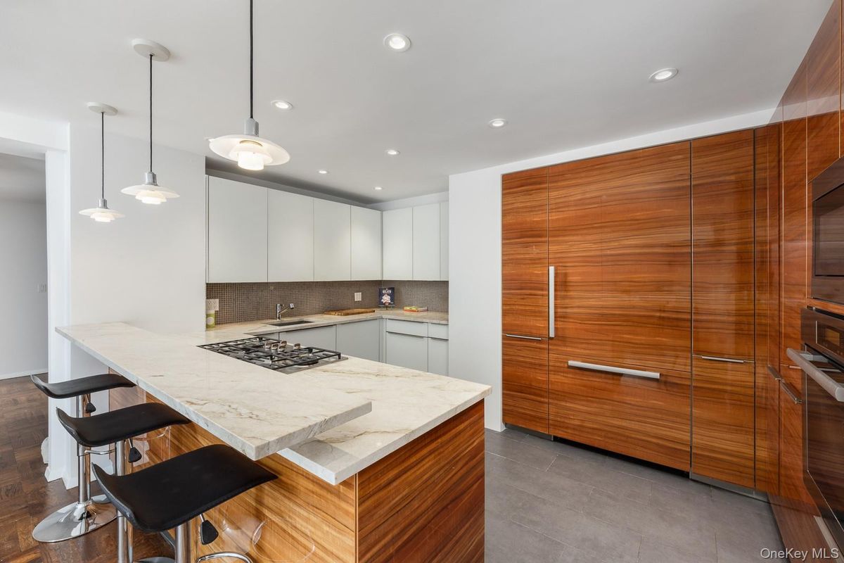 Photo for  The Royal York  - 425 EAST 63 STREET Cooperative in Upper East Side, Manhattan