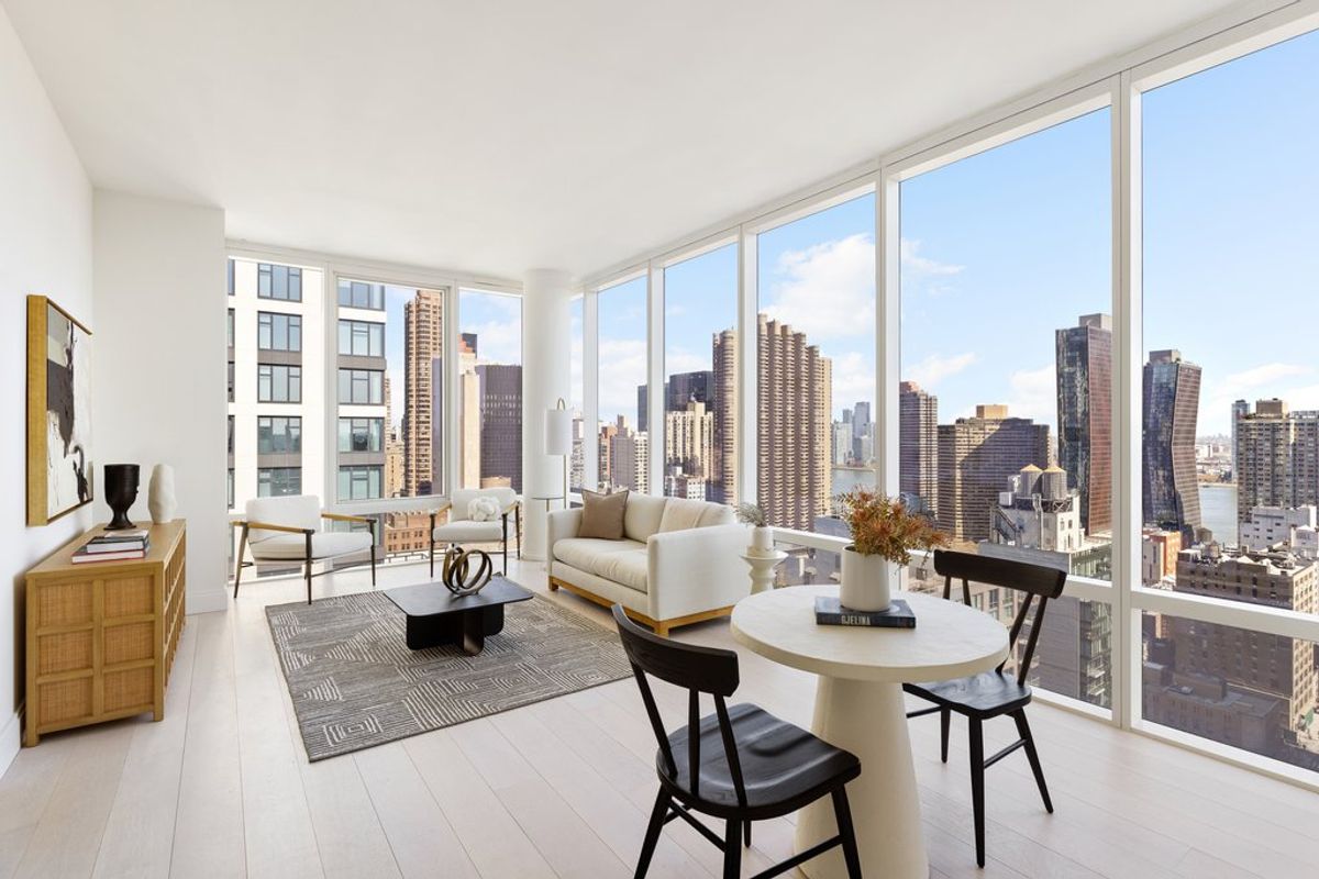 Photo for Eastlight - 501 Third Avenue Condominium in Kips Bay, Manhattan