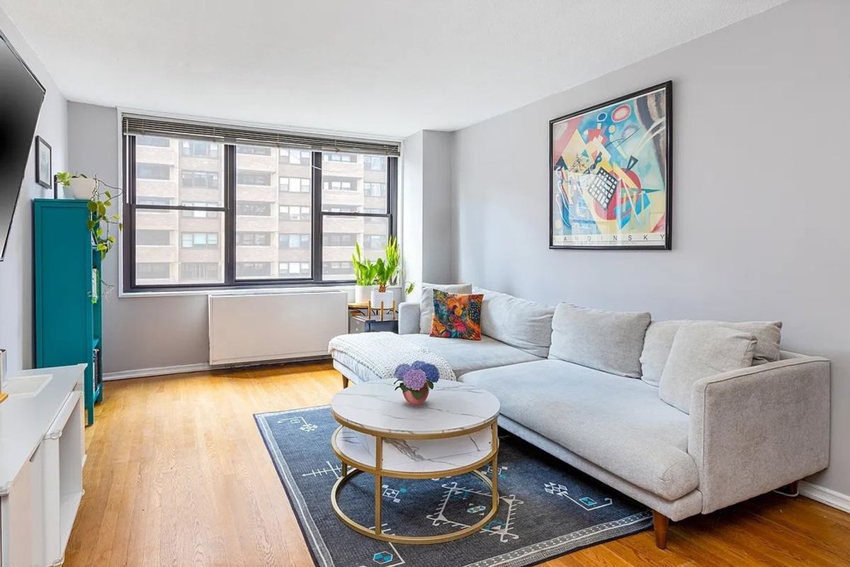 Photo for 565 West End Avenue - 565 West End Avenue Cooperative in Upper West Side, Manhattan