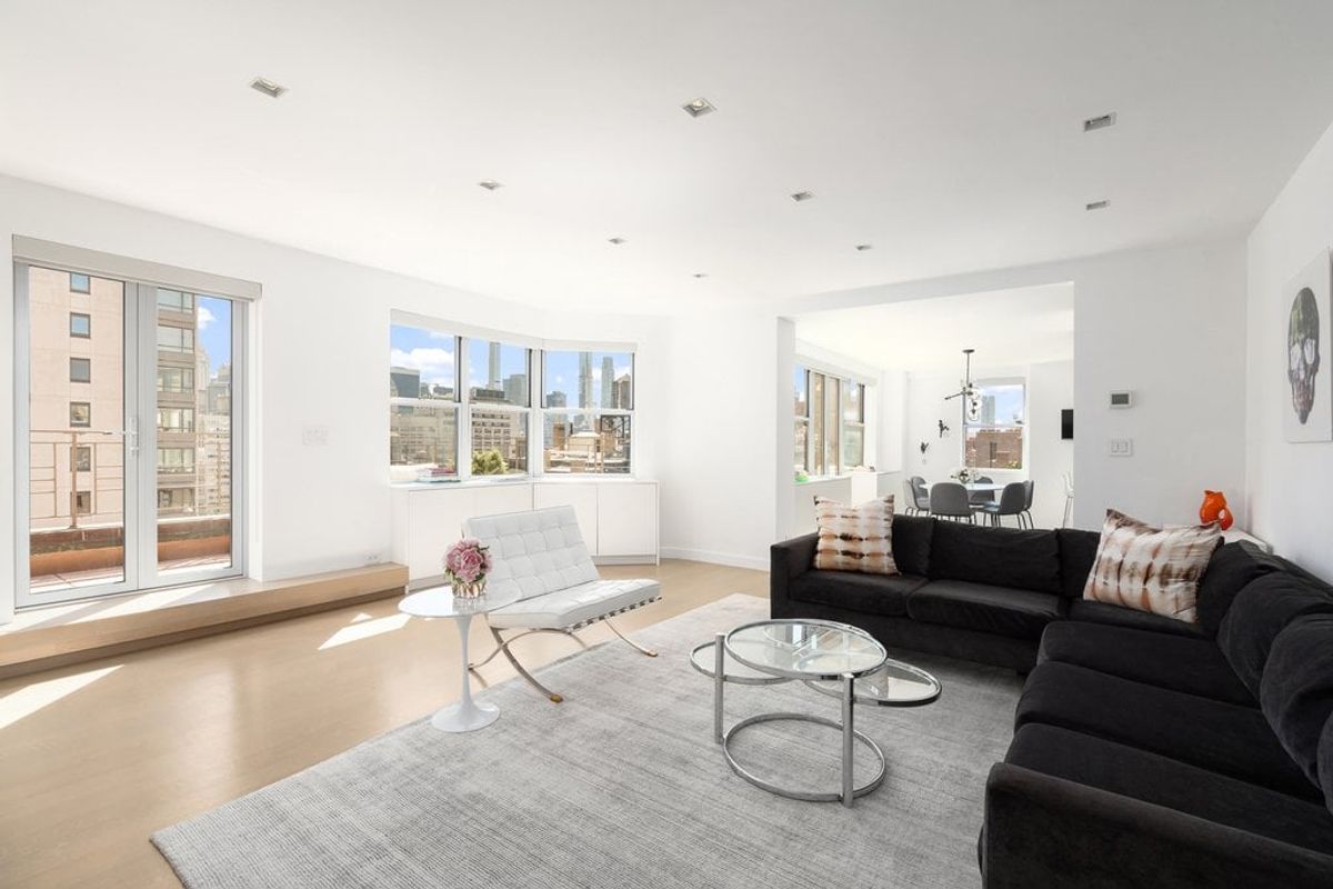 Photo for 165 East 72nd Street - 165 East 72nd Street Cooperative in Upper East Side, Manhattan