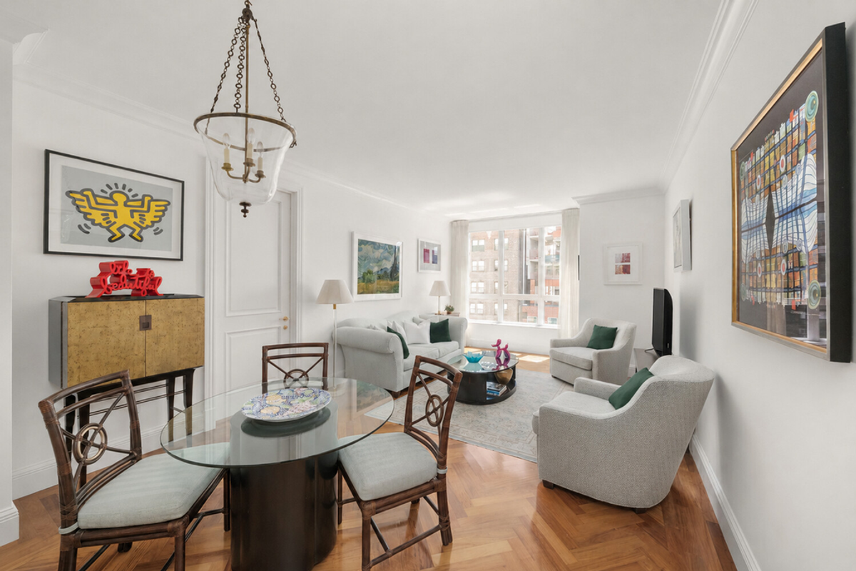 Photo for The Beekman Regent - 351 East 51St Street Condominium in Midtown East, Manhattan