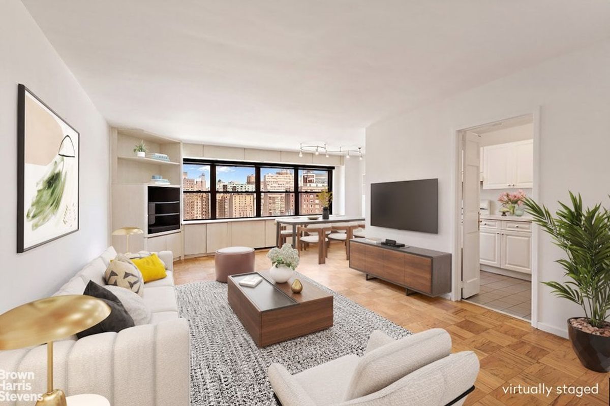 Photo for Lincoln Towers - 180 West End Avenue Condominium in Upper West Side, Manhattan