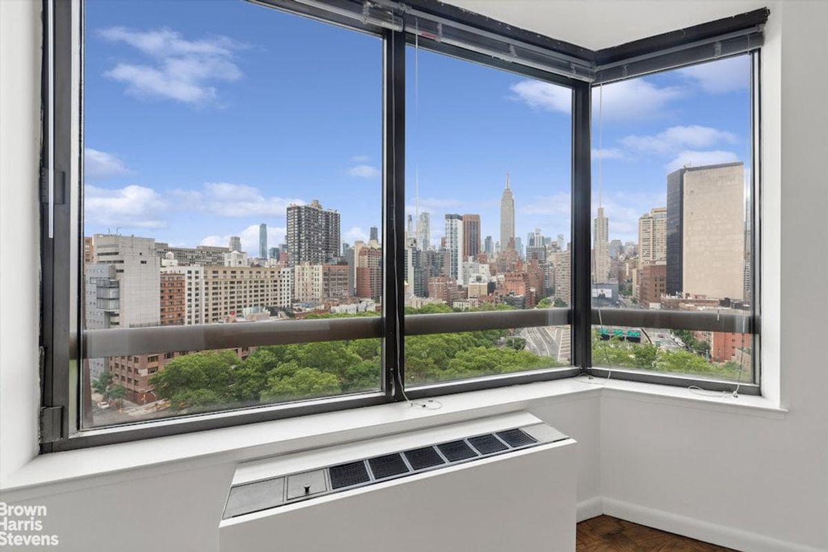 Photo for Manhattan Place - 630 First Avenue Condominium in Midtown East, Manhattan