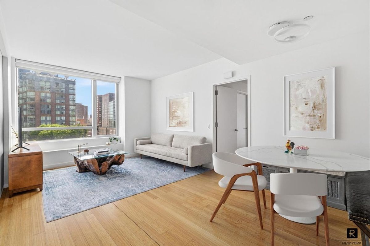 Photo for Riverhouse, One Rockefeller Park - 2 River Terrace Condominium in Battery Park City, Manhattan