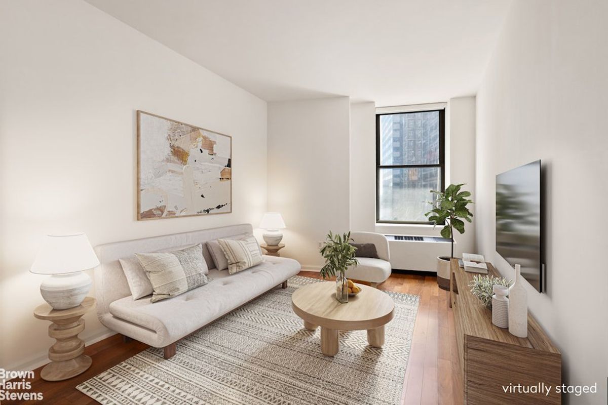 Photo for Cocoa Exchange - 1 Wall Street Court Condominium in Financial District, Manhattan