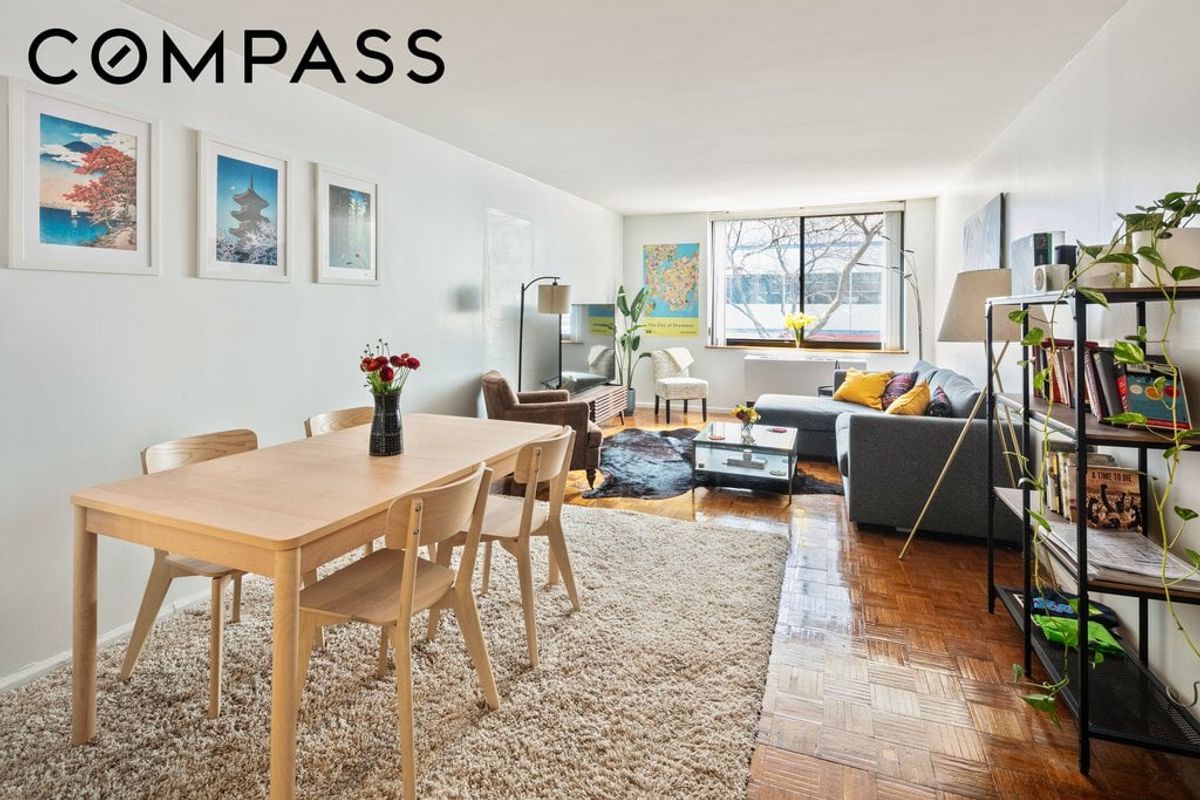 Photo for Greenwich Court - 275 Greenwich Street Condominium in Tribeca, Manhattan