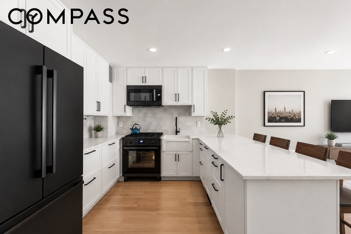 Photo for Gramercy Arms - 145 East 15th Street Cooperative in Gramercy Park, Manhattan
