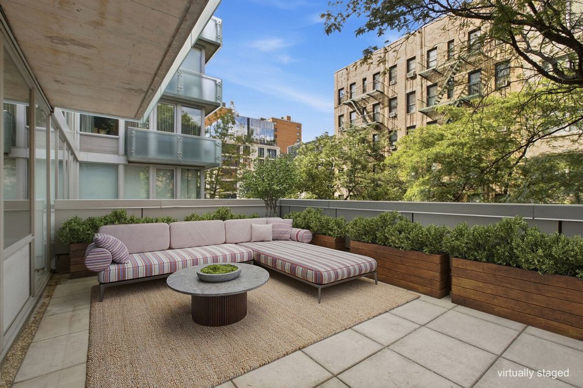 Photo for Chatham 44 - 464 West 44th Street Condominium in Midtown West, Manhattan
