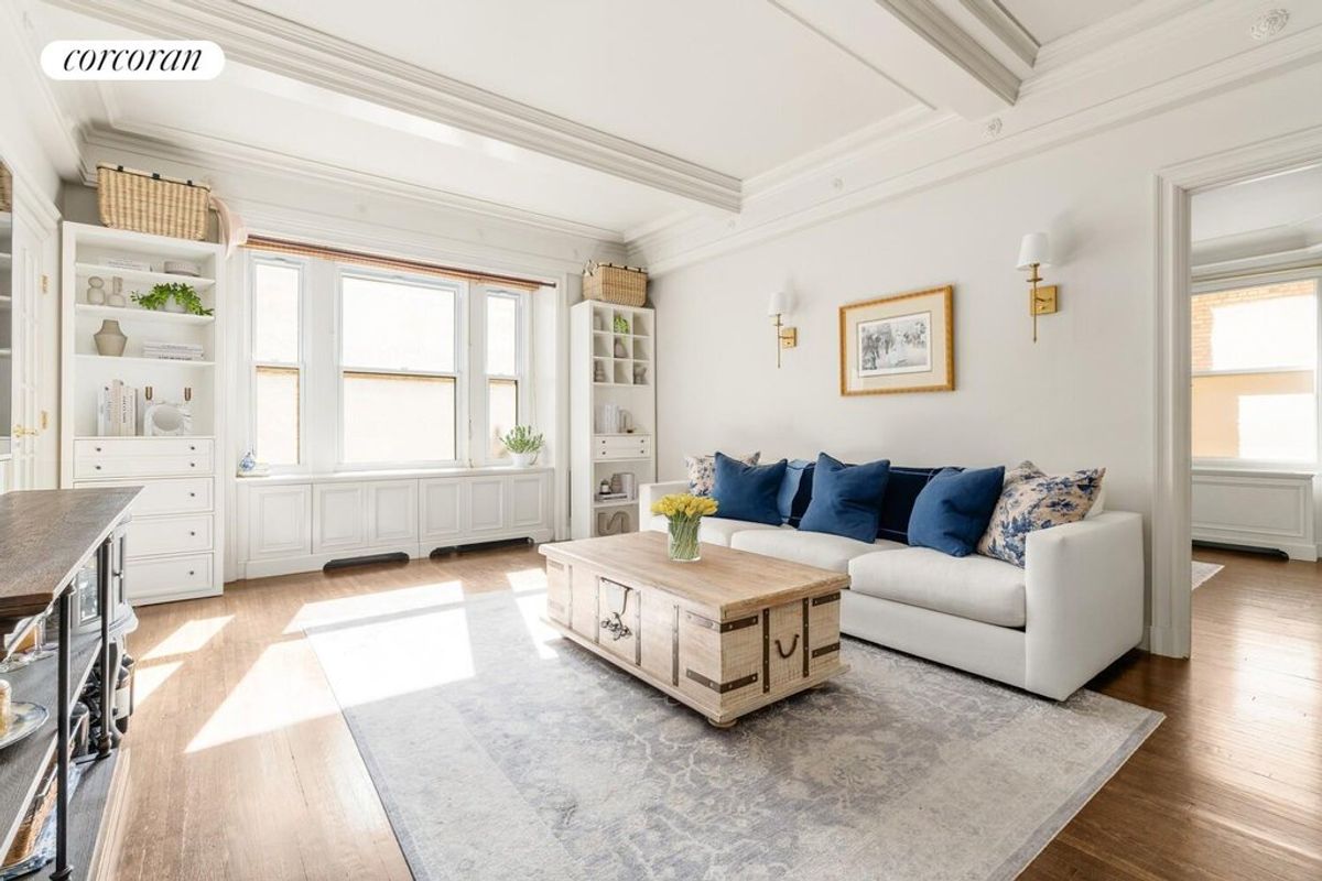 Photo for The Griffon - 77 Park Avenue Condominium in Murray Hill, Manhattan