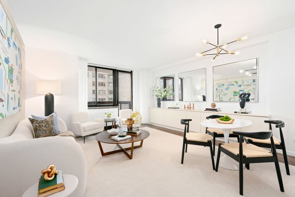 Photo for The Highpoint - 250 East 40th Street Condominium in Midtown East, Manhattan