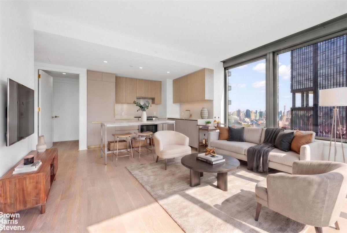 Photo for Skyline Tower - 3 Court Square Condominium in Long Island City, Queens