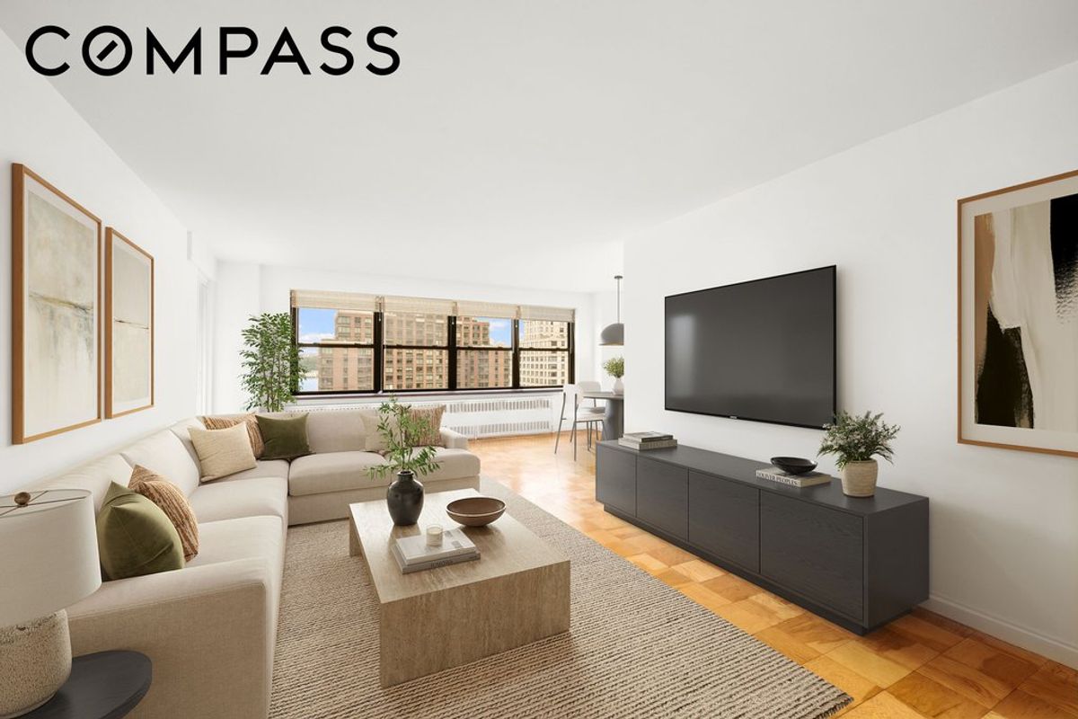 Photo for Lincoln Towers - 185 West End Avenue Condominium in Upper West Side, Manhattan