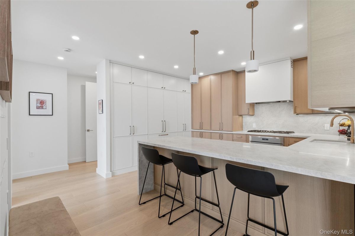 Photo for Hudson Tower - 320 ALBANY STREET Condominium in Battery Park City, Manhattan