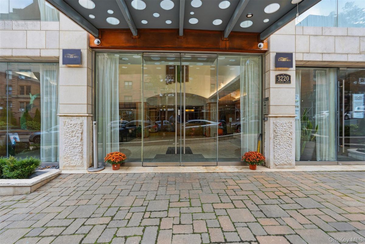 Photo for Riverstone Condo - 3220 Arlington Ave Condominium in Spuyten Duyvil, Bronx