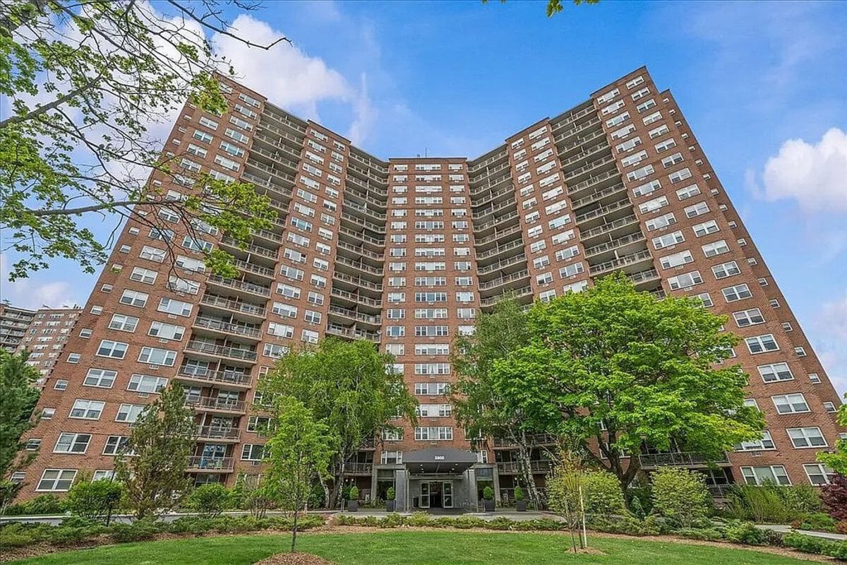 Photo for Skyview - 5800 Arlington Avenue Cooperative in West Bronx, Bronx