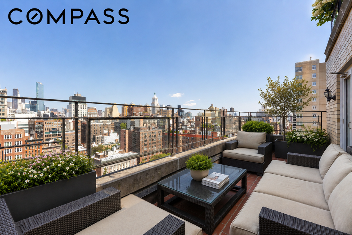 Photo for The Brevoort - 11 5th Avenue Cooperative in Greenwich Village, Manhattan