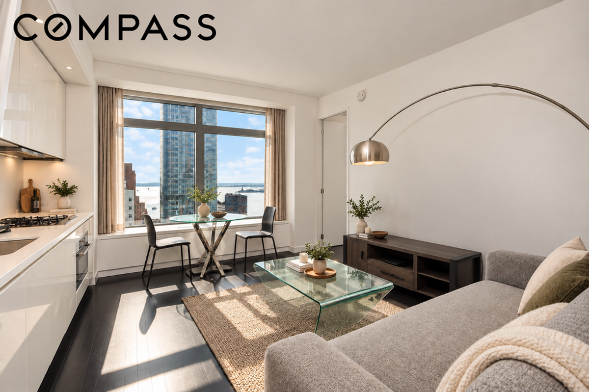Photo for W Downtown Hotel & Residences - 123 Washington Street Condominium in Financial District, Manhattan