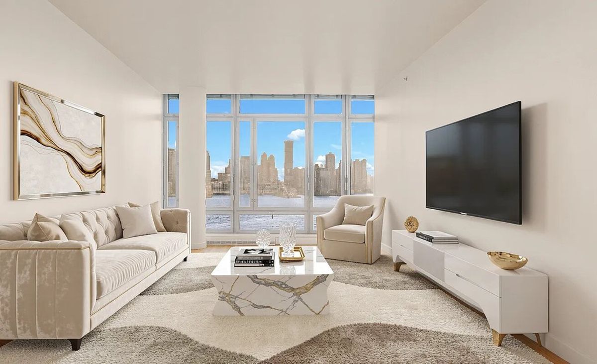 Photo for Riverhouse, One Rockefeller Park - 2 River Terrace Condominium in Battery Park City, Manhattan