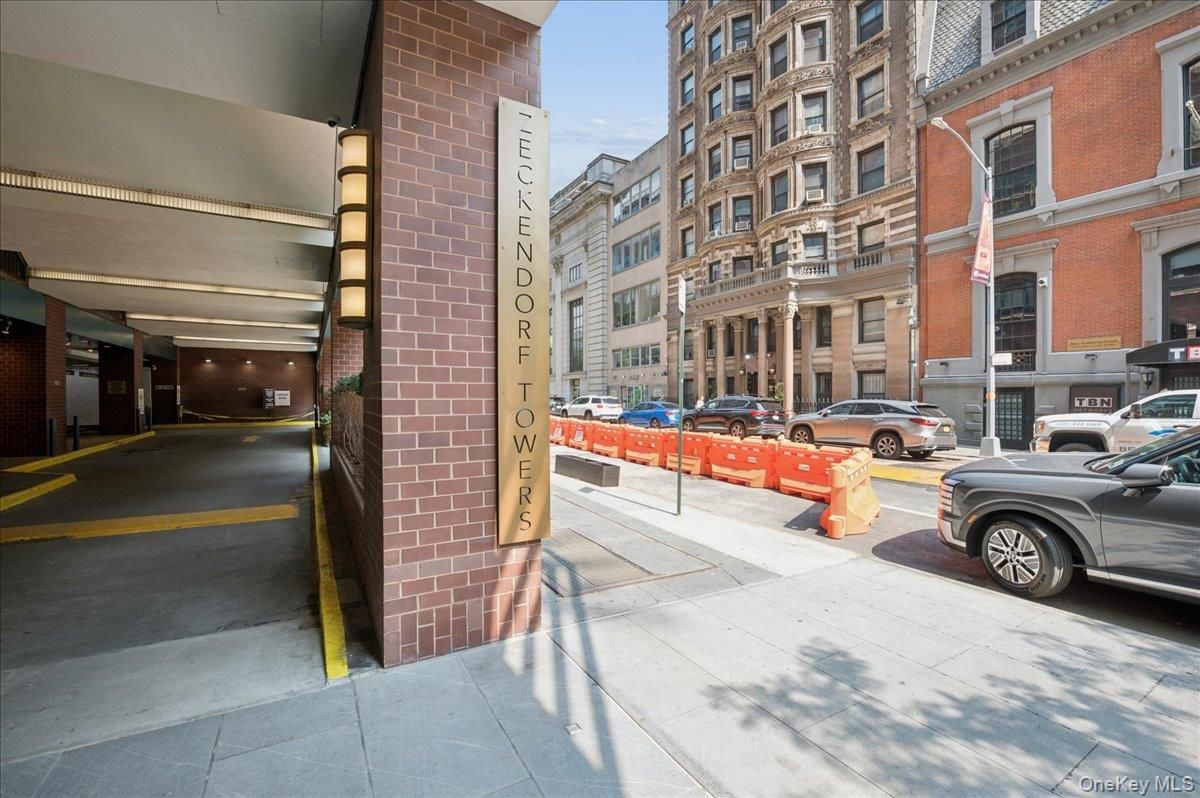 Photo for  Zeckendorf Towers  - 10 UNION SQUARE EAST Condominium in Union Square, Manhattan