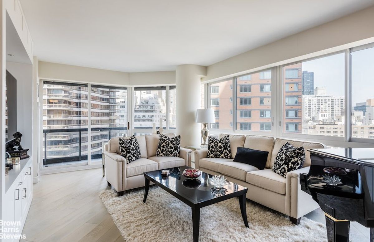 Photo for The Savoy - 200 East 61St Street Condominium in Upper East Side, Manhattan