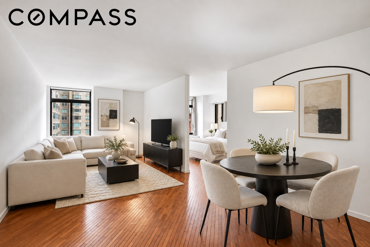 Photo for The Kingsley - 400 East 70th Street Condominium in Upper East Side, Manhattan
