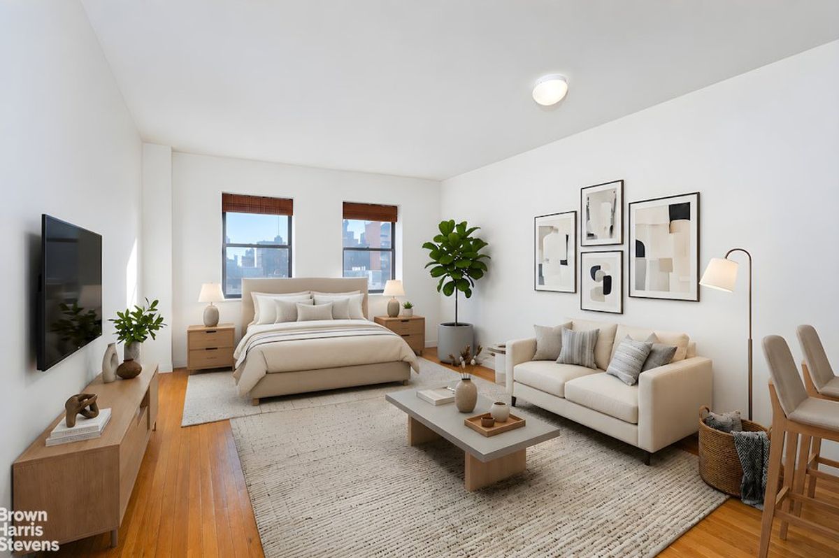 Photo for The Chesterfield - 186 West 80th Street Condominium in Upper West Side, Manhattan