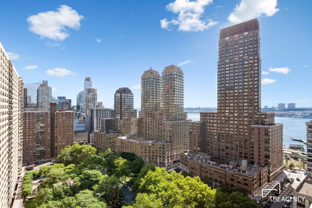 Photo for Lincoln Towers - 205 West End Avenue Cooperative in Upper West Side, Manhattan