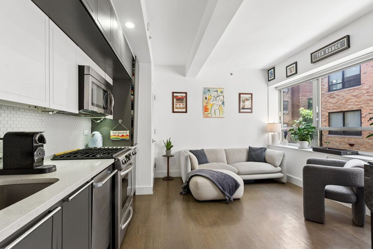 Photo for 426 West 52nd Street - 432 West 52nd Street Condominium in Midtown West, Manhattan