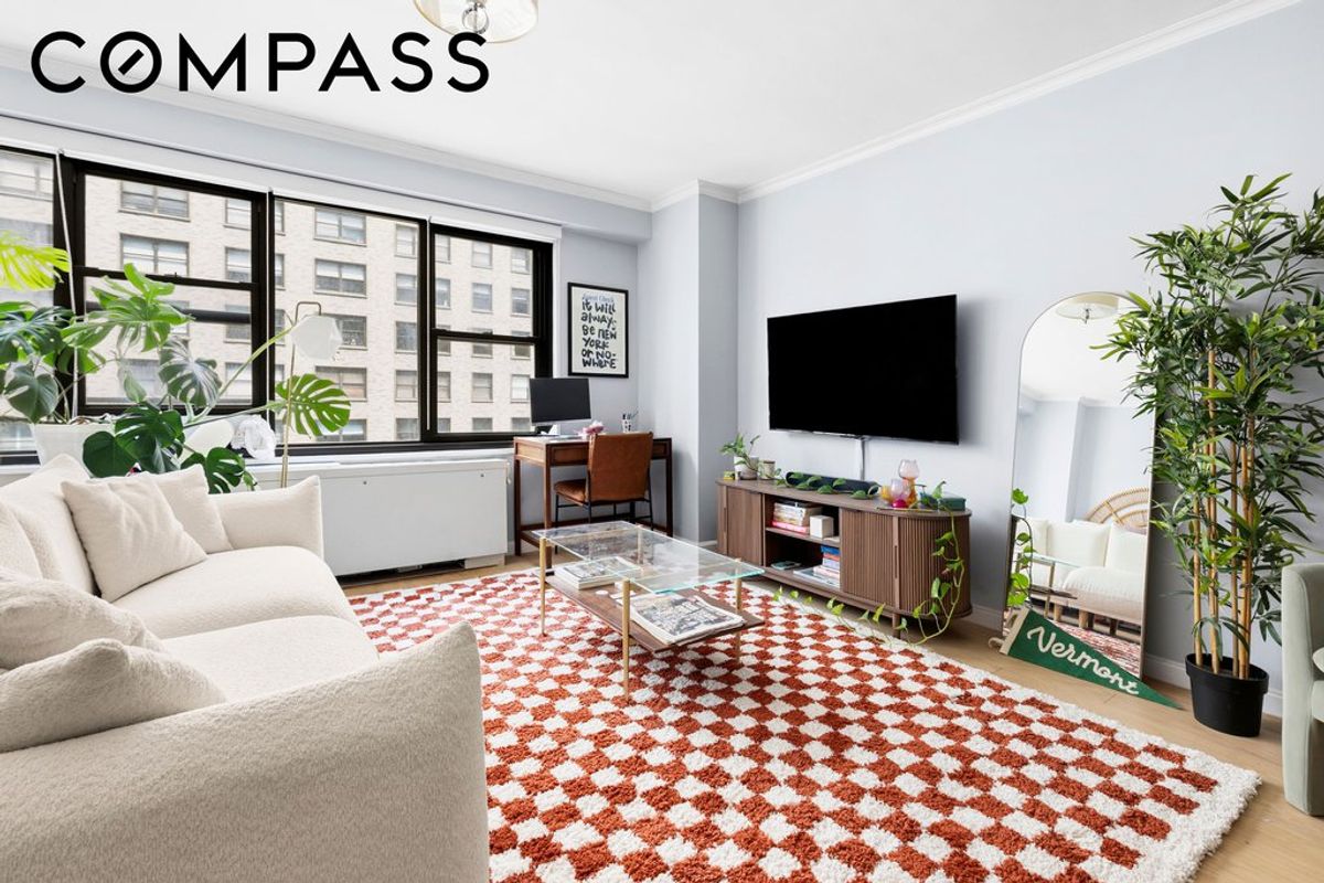 Photo for The Carlton East - 220 East 57th Street Cooperative in Midtown East, Manhattan