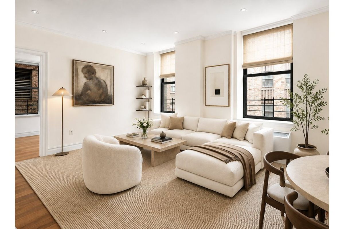Photo for Cocoa Exchange - 1 Wall Street Court Condominium in Financial District, Manhattan