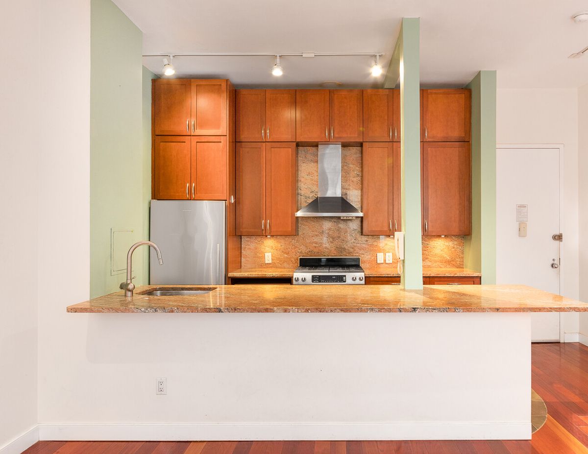 Photo for Hudson View East - 250 South End Avenue Condominium in Battery Park City, Manhattan